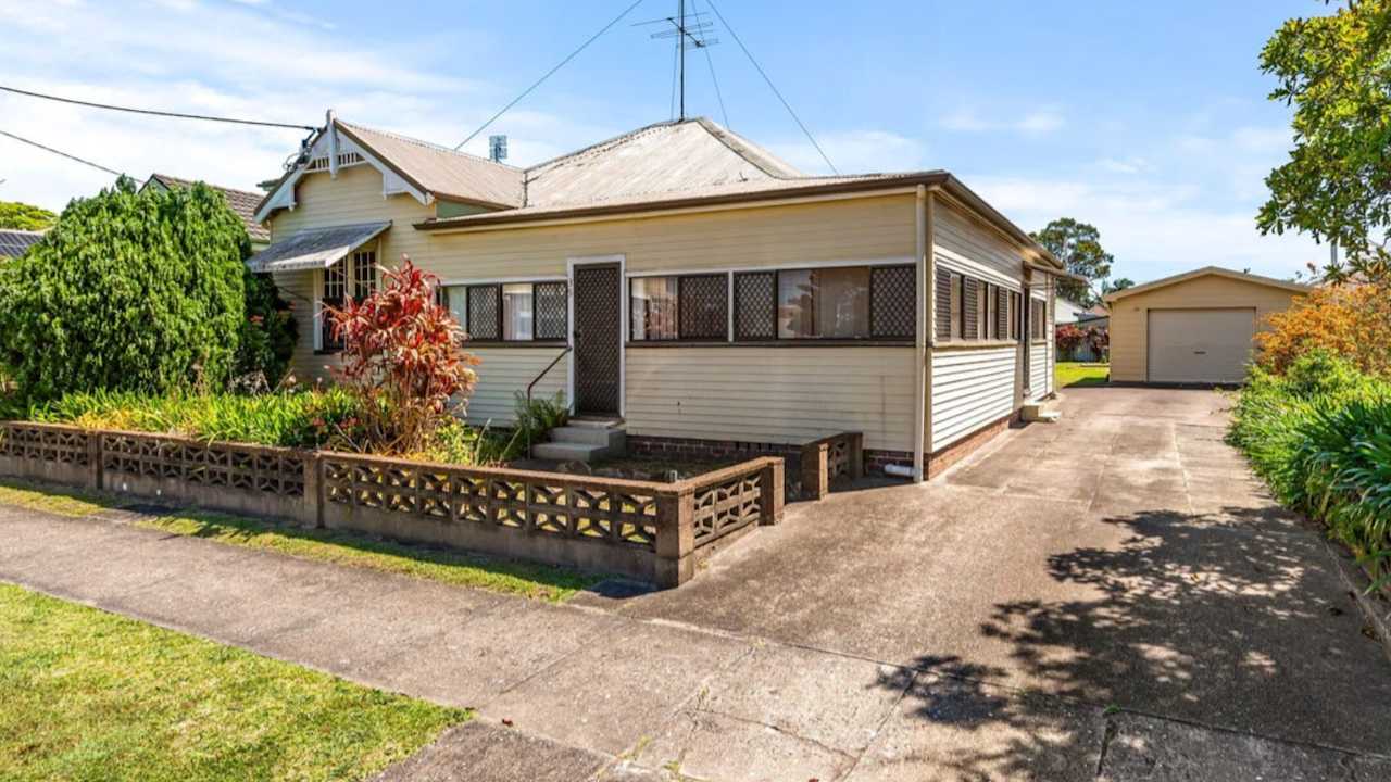 Whole property with 3 rooms for rent