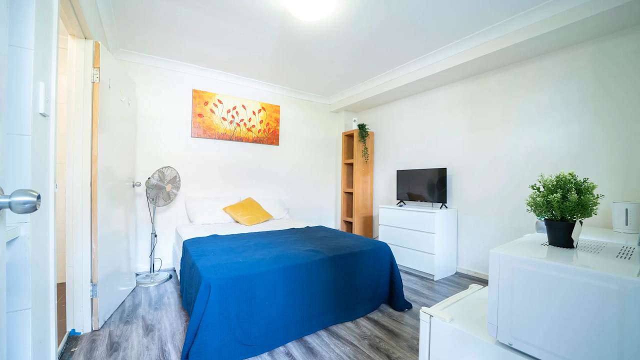 Furnished room studio flat for rent