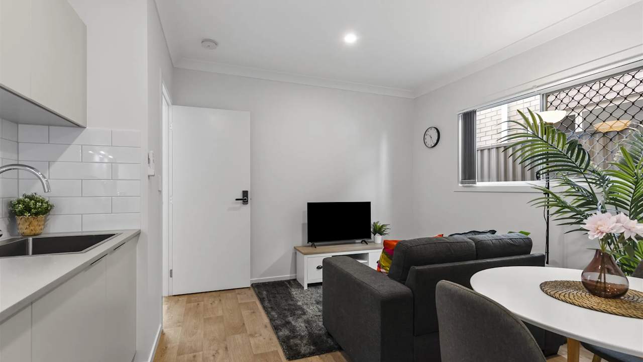 Furnished room studio flat for rent