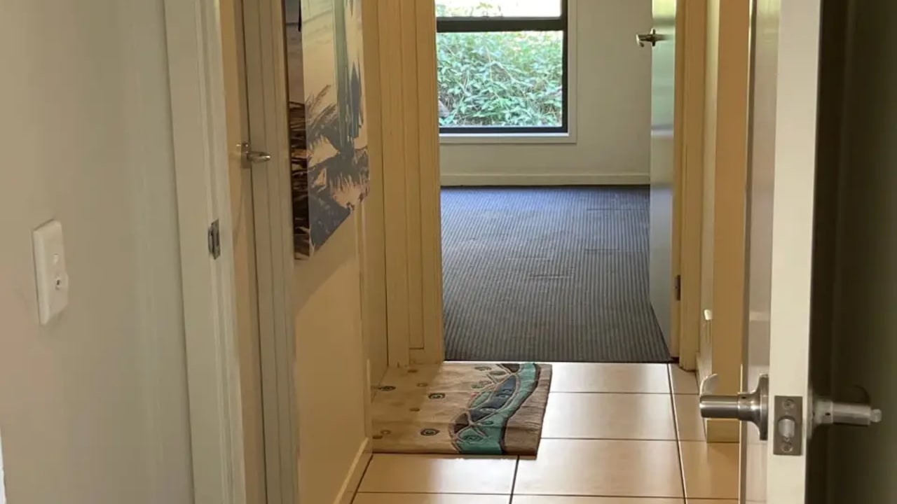 Room in a share house