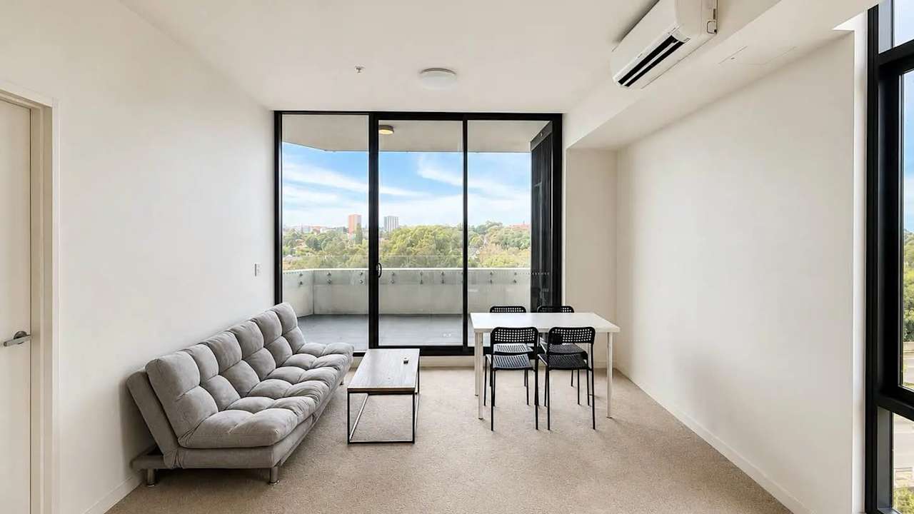 Whole property with 2 rooms for rent