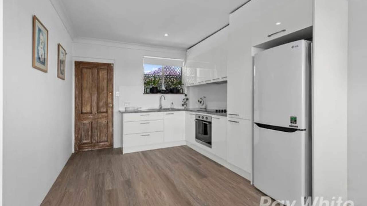 Unfurnished room in a flatshare