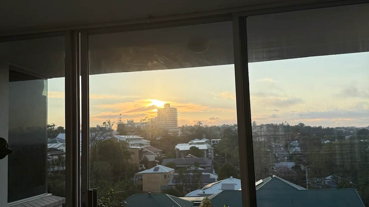 Unfurnished room in a flatshare