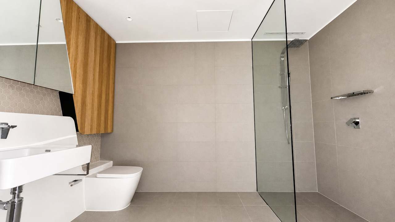 Whole property with 2 rooms for rent