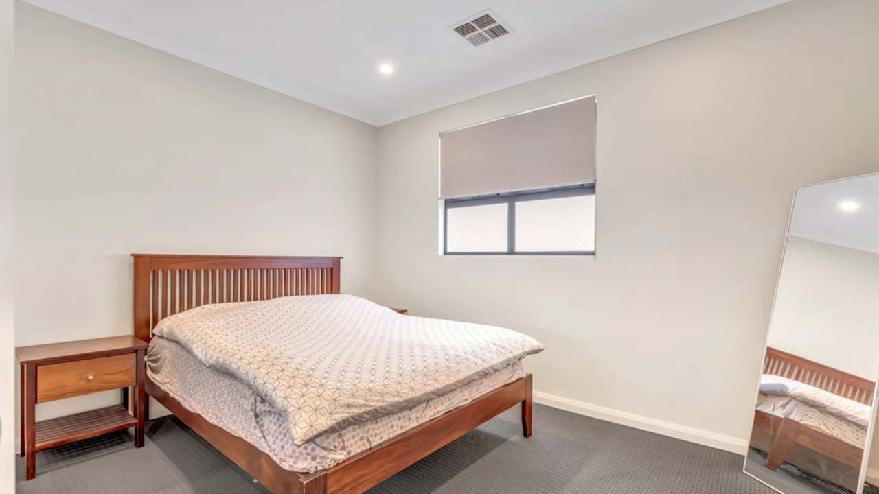 Unfurnished room in a share house