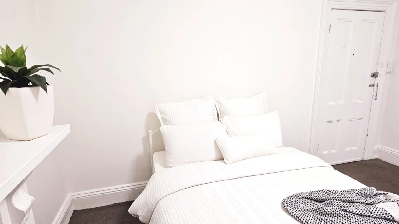 Furnished room with own bathroom