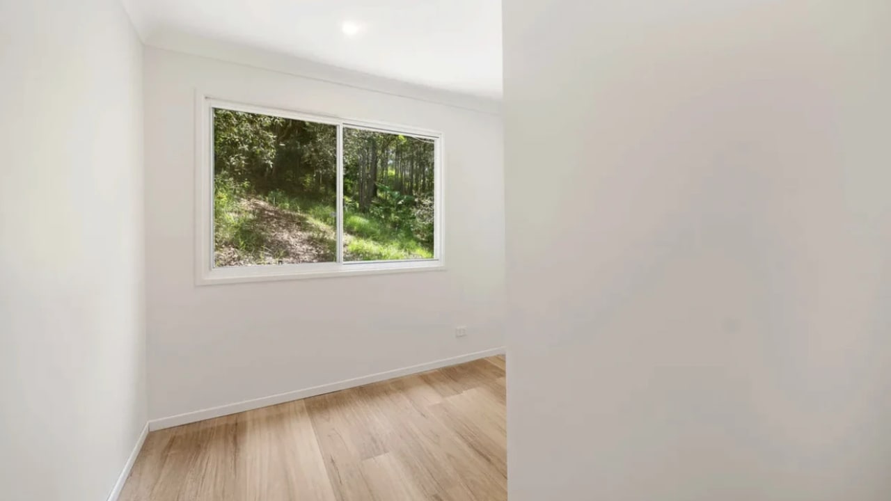 Whole property with 2 rooms for rent