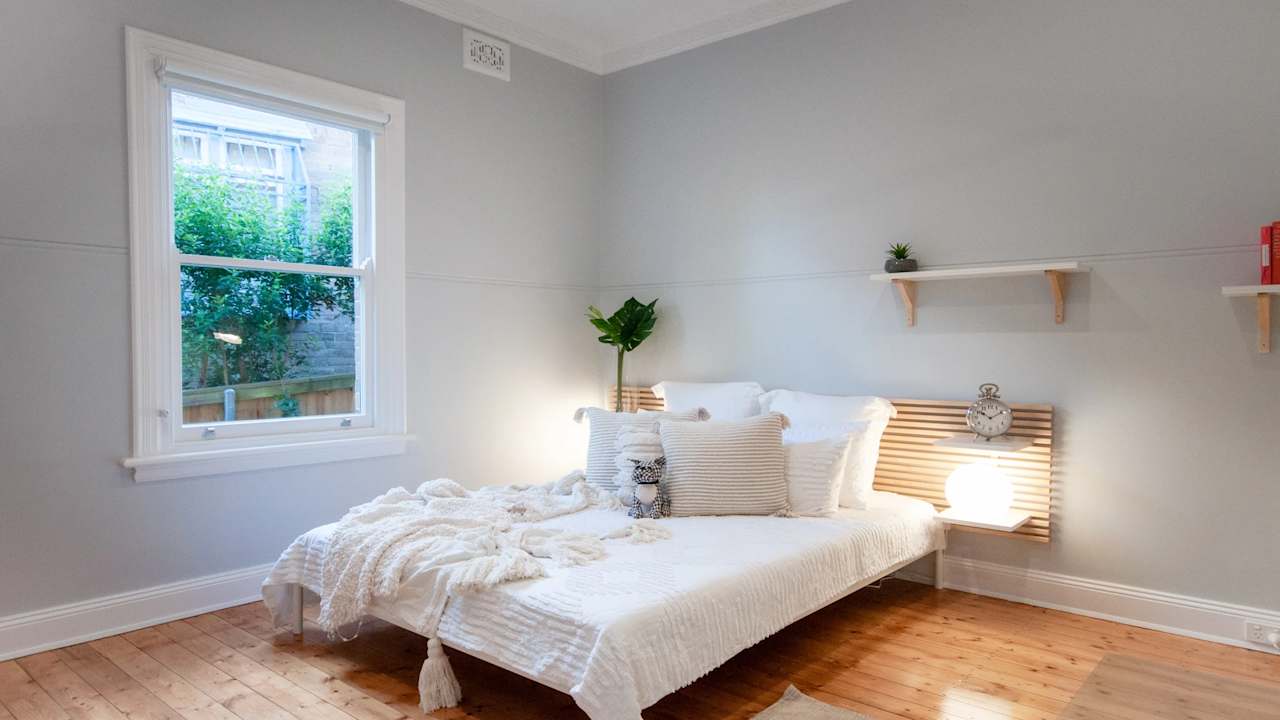 Furnished room in a share house