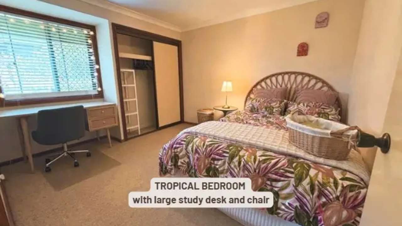 Furnished room in a share house