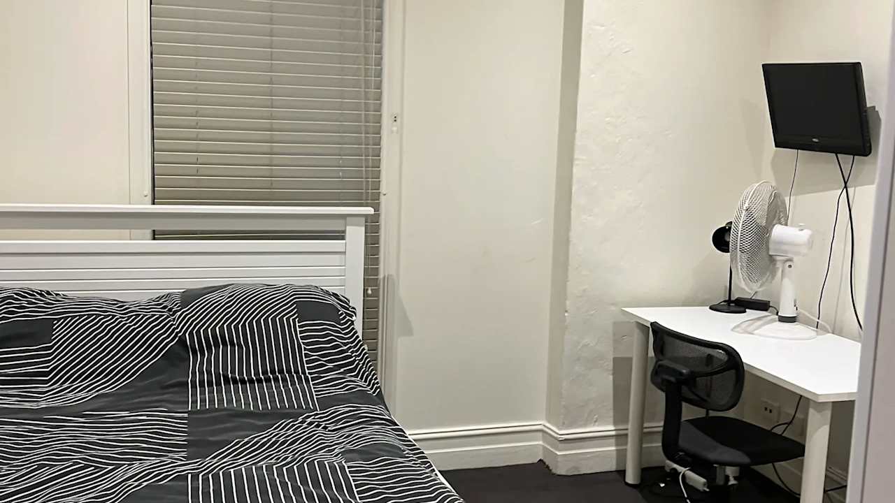 Furnished room in a share house