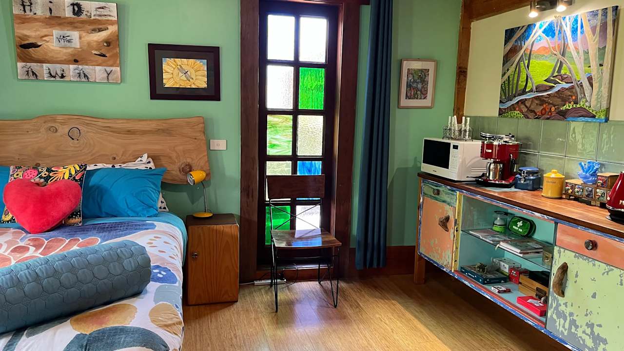 Furnished room studio flat for rent