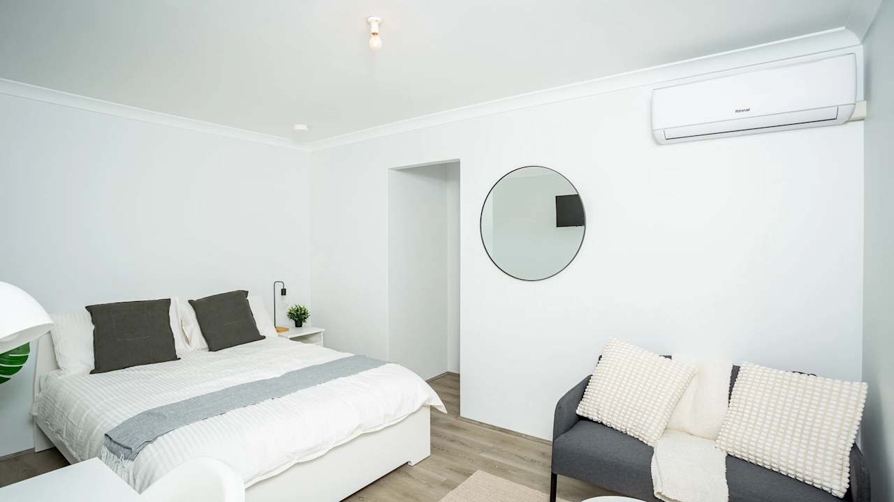 Furnished room with ensuite in a share house