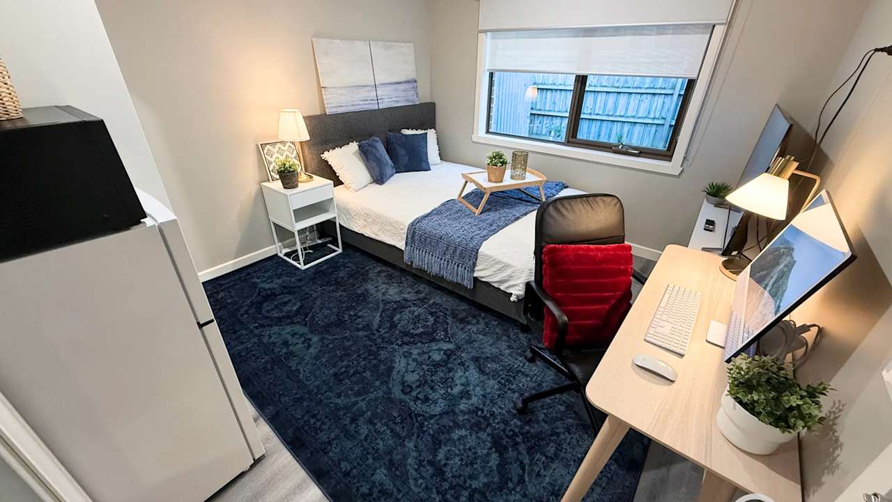 Furnished room in a share house
