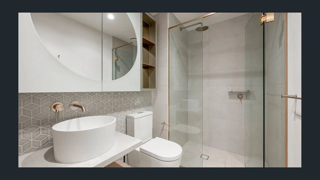 Unfurnished room with own bathroom