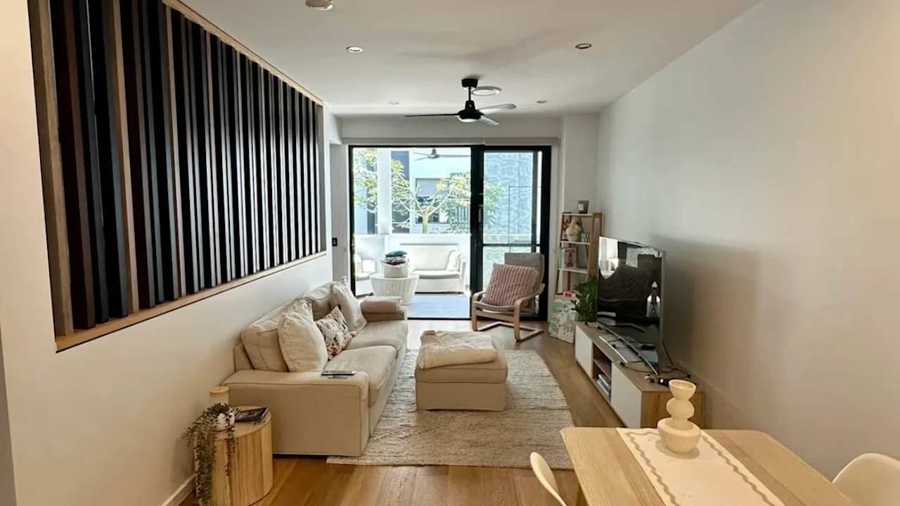 Unfurnished room with ensuite in a flatshare