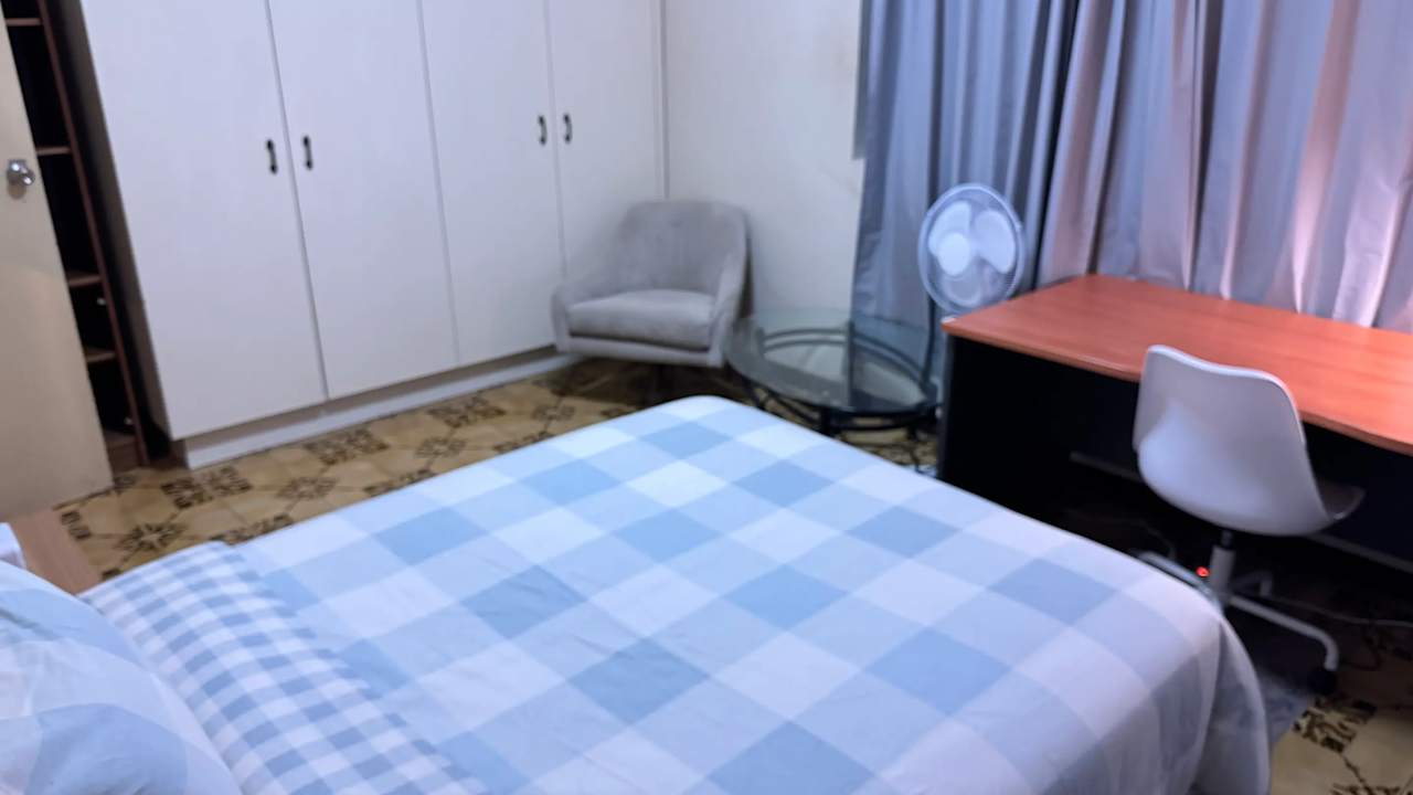 Furnished room in a share house