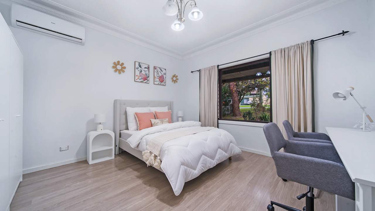 Furnished room in a share house