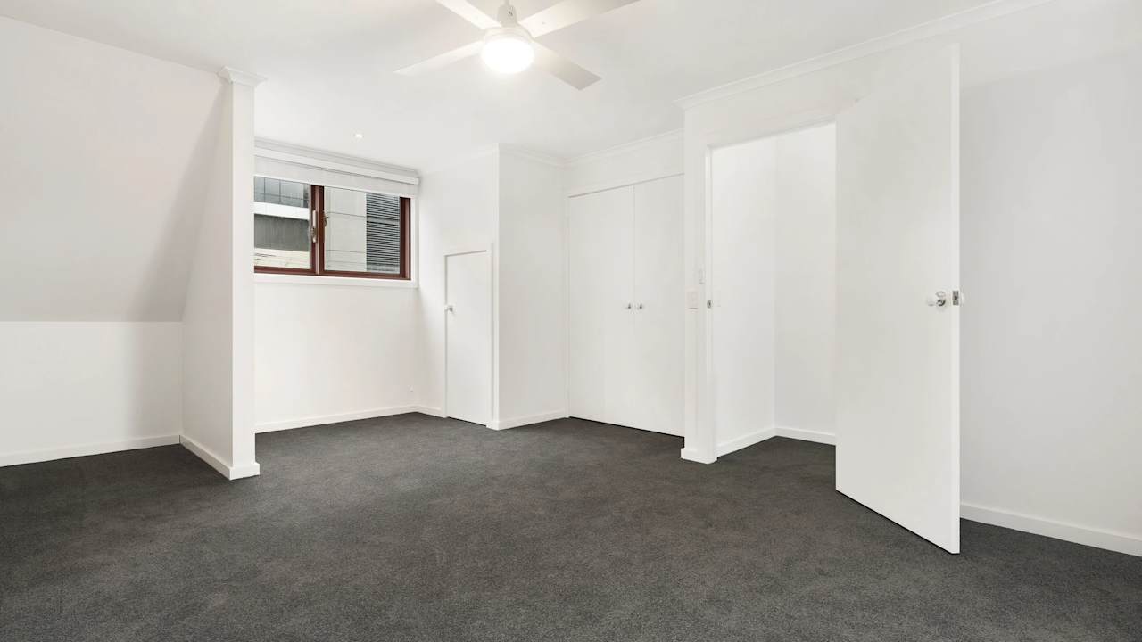 Room with ensuite in a share house