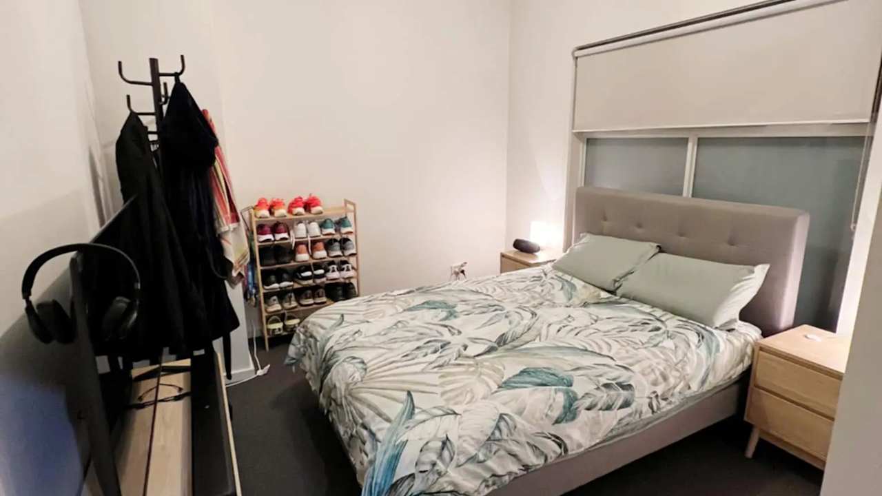 Unfurnished room in a share house