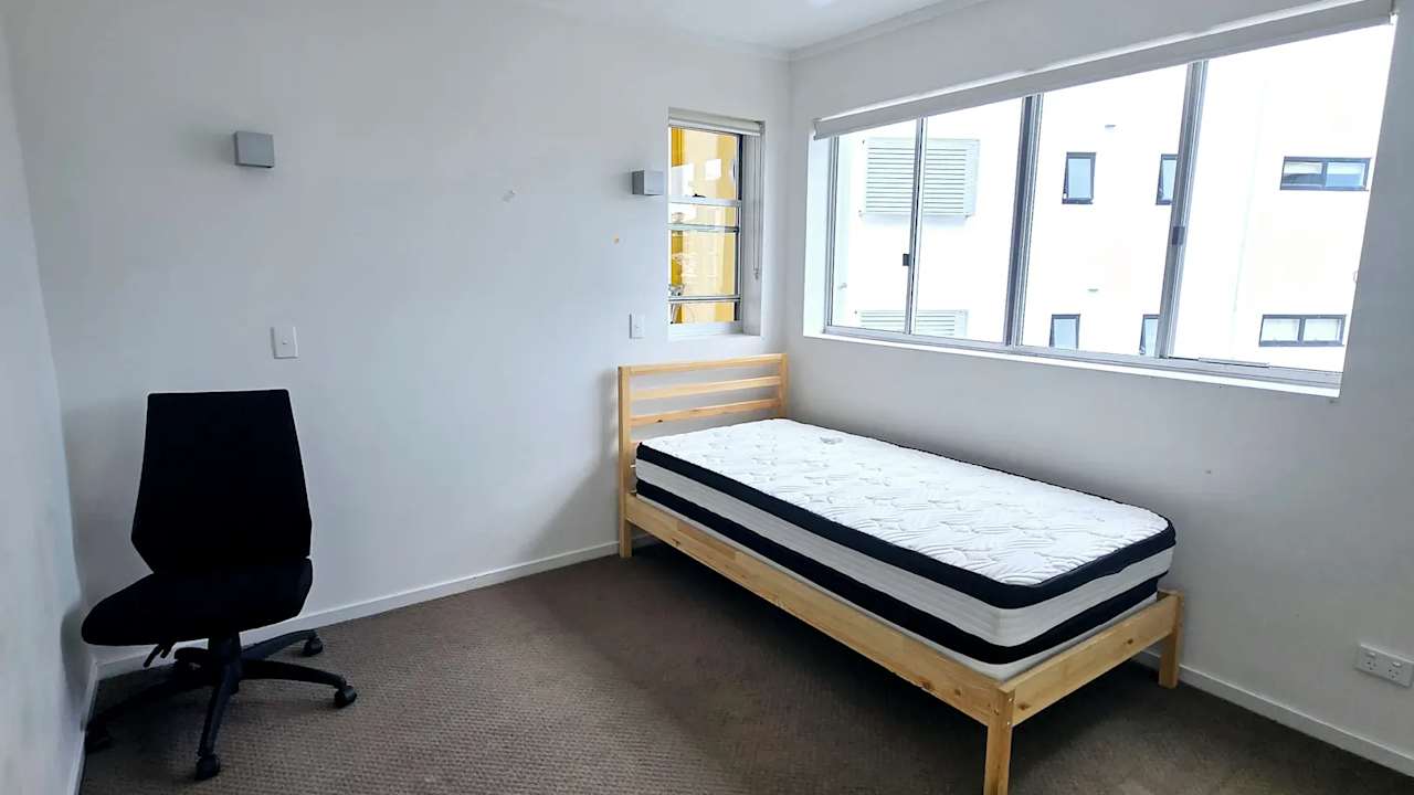 Unfurnished room with own bathroom