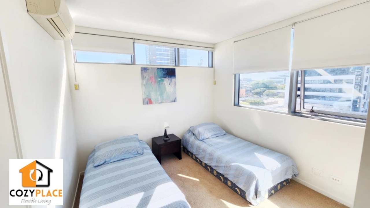 Furnished room with ensuite in a flatshare