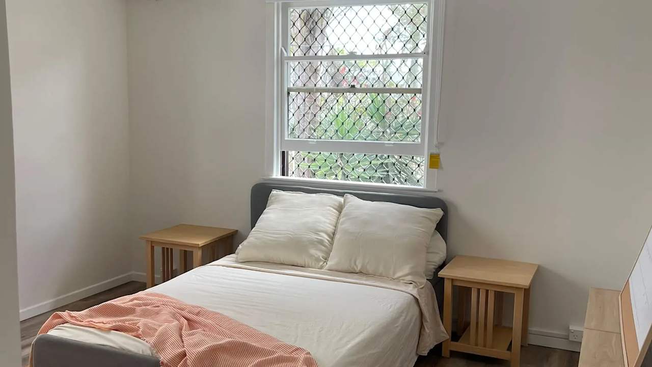 Furnished room in a share house