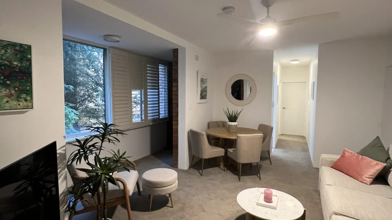 Unfurnished room in a flatshare