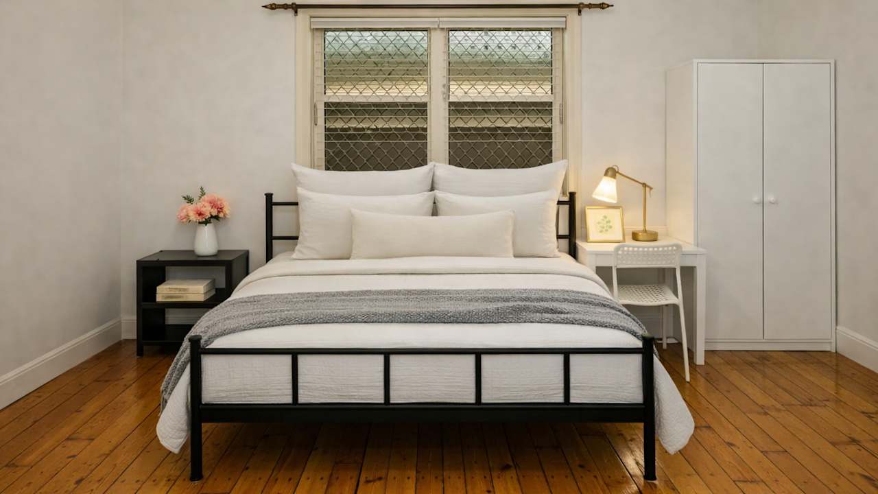 Furnished room in a share house