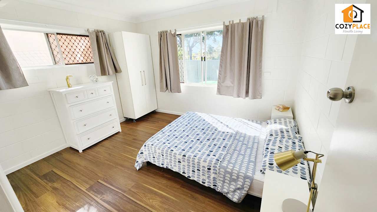 Furnished room in a share house