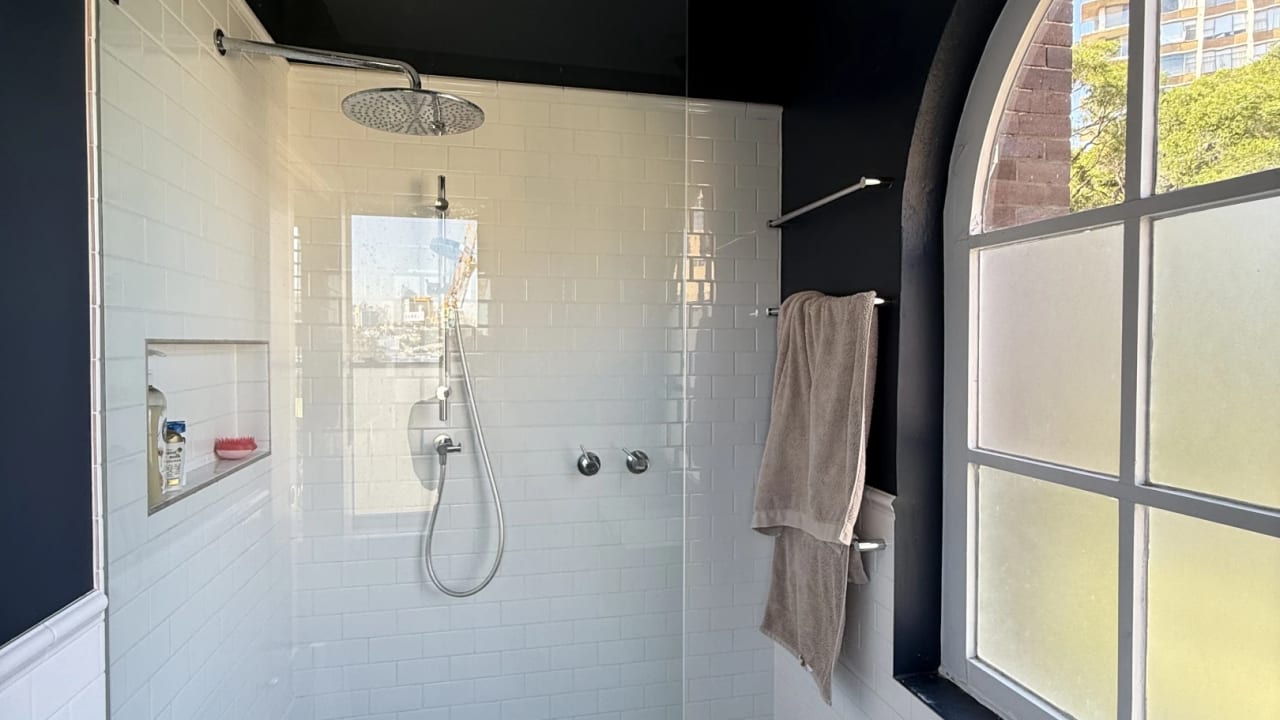 Furnished room with own bathroom