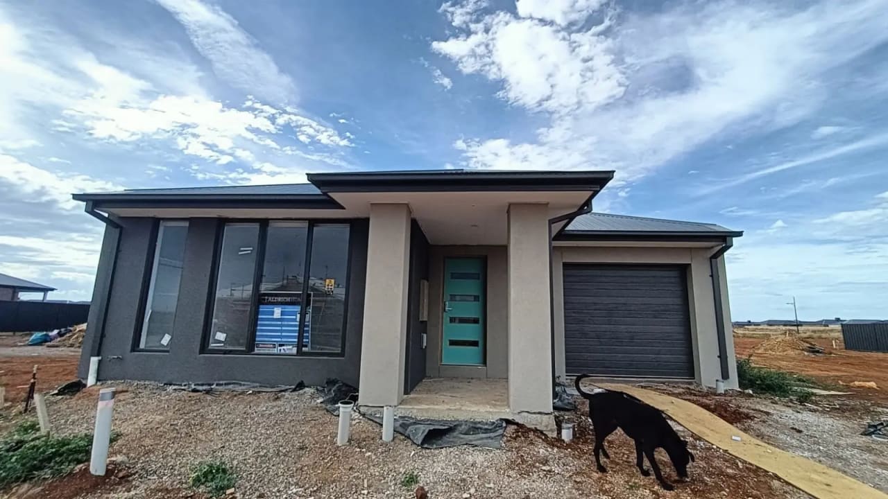 Whole property with 4 rooms for rent