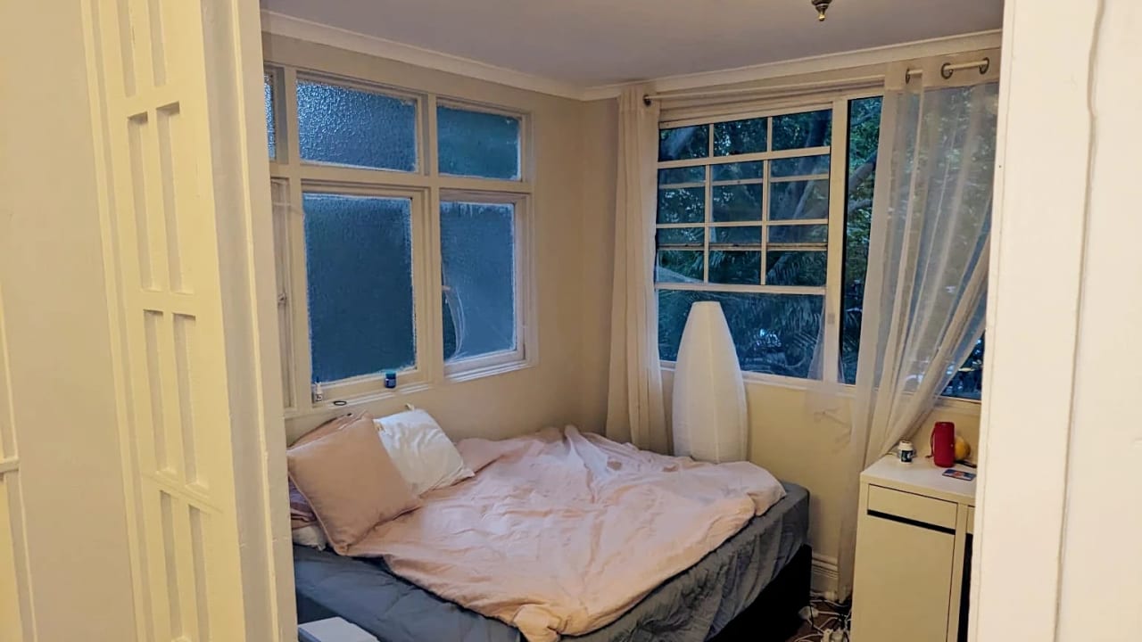 Furnished room with own bathroom