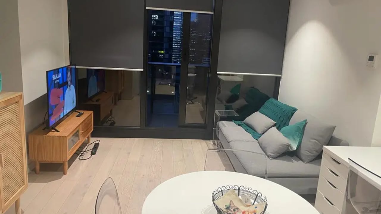 Furnished room in a flatshare