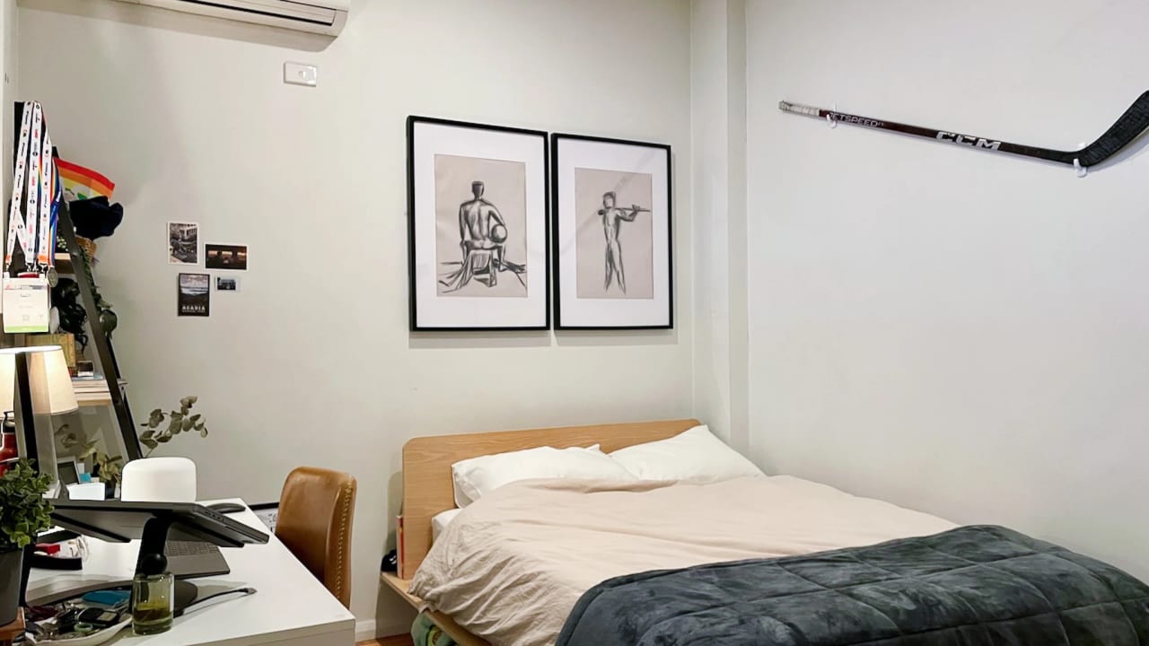 Unfurnished room in a share house