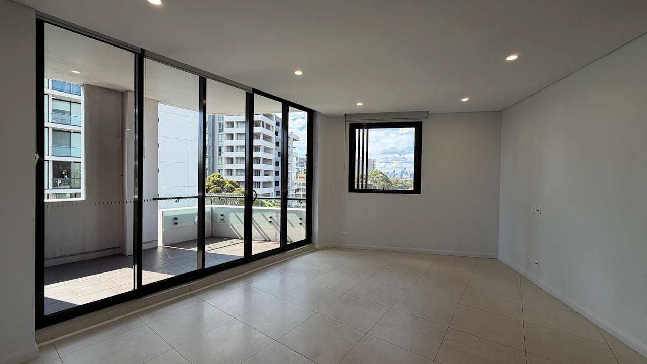 Whole property with 2 rooms for rent