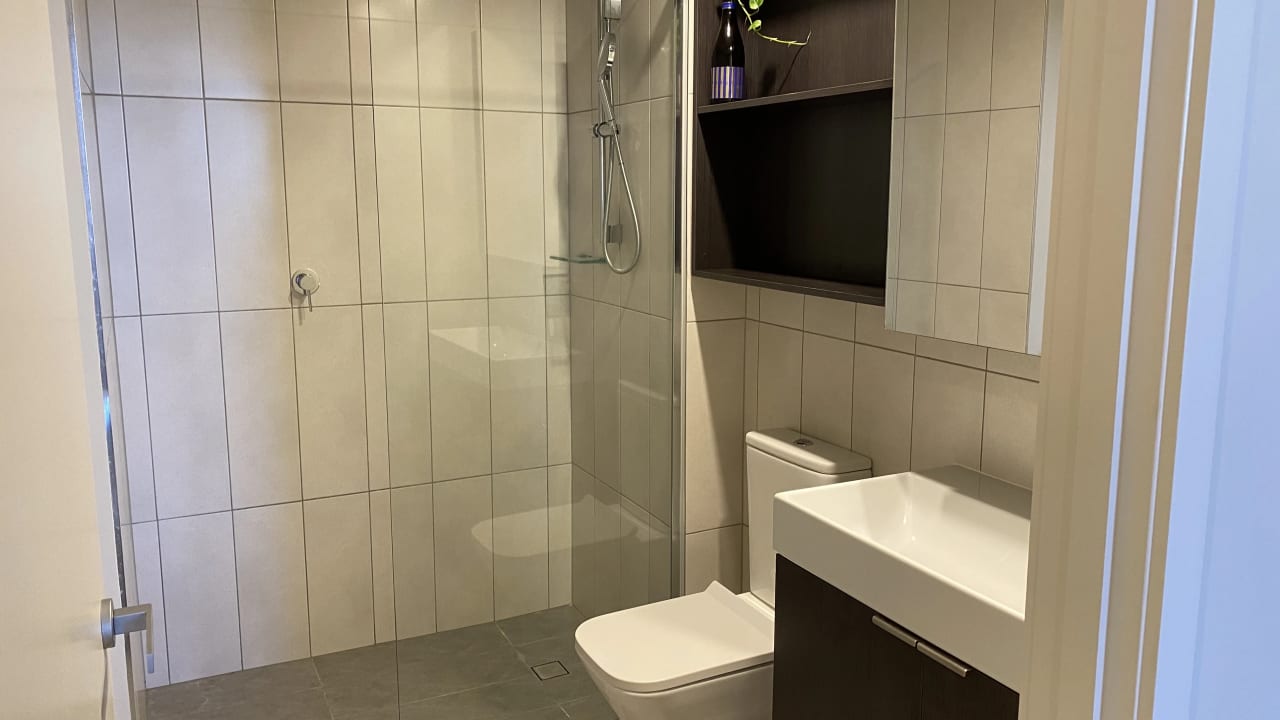 Room with ensuite in a flatshare