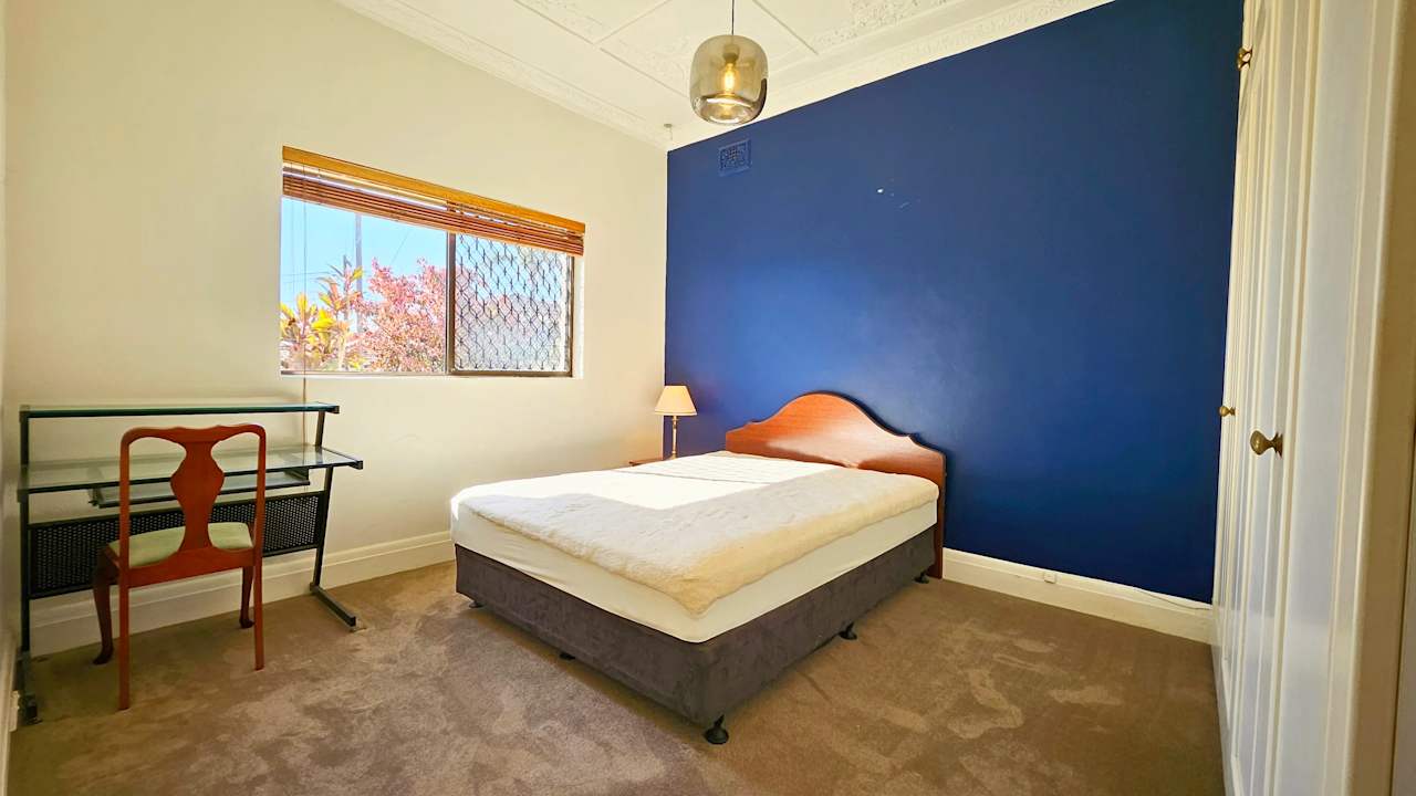 Whole property with 3 rooms for rent