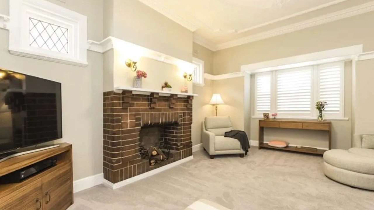 Furnished room with ensuite in a share house