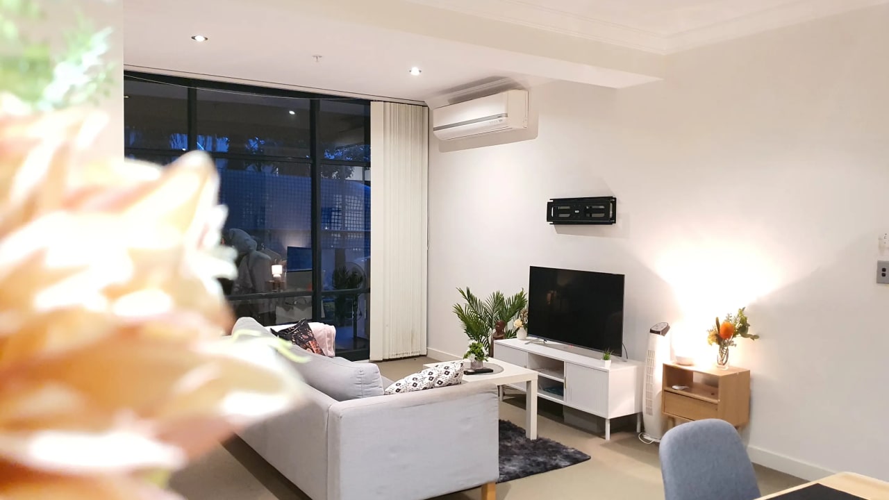 Furnished room in a flatshare