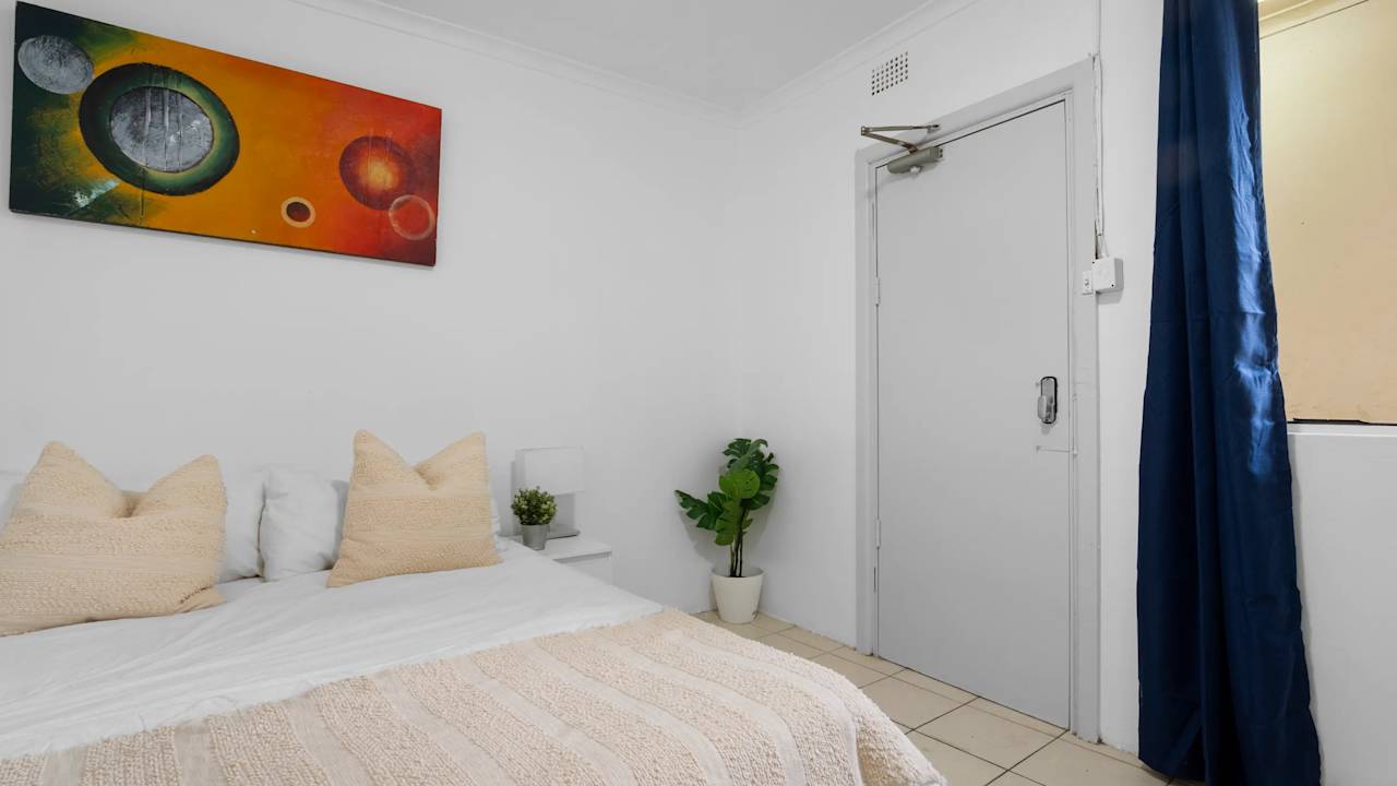 Furnished room in a share house