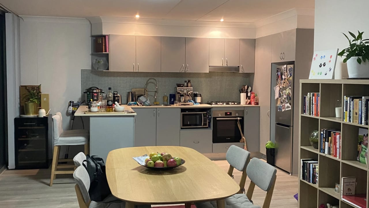 Furnished room with ensuite in a flatshare