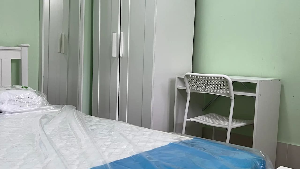 Furnished room in a share house