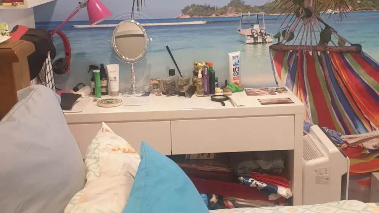 Furnished room with own bathroom