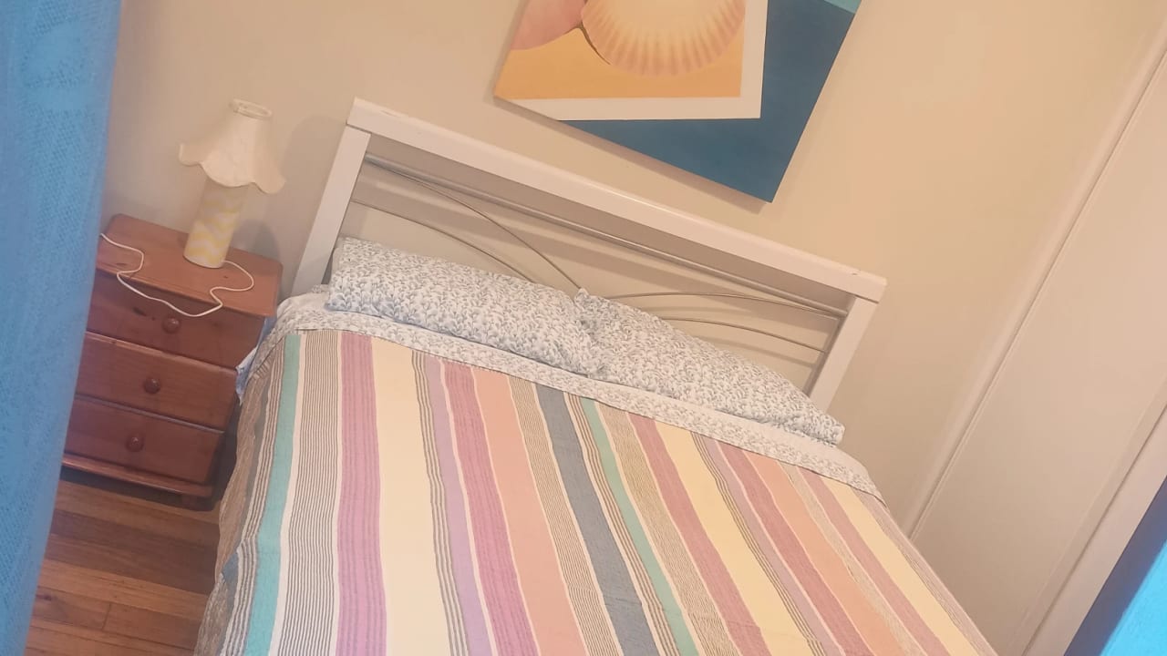 Room in a share house