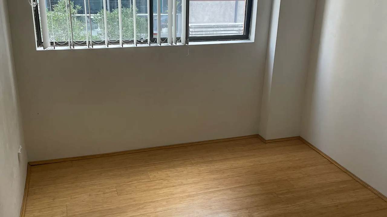 Room in a share house