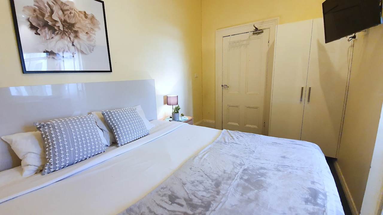 Furnished room with ensuite in a share house