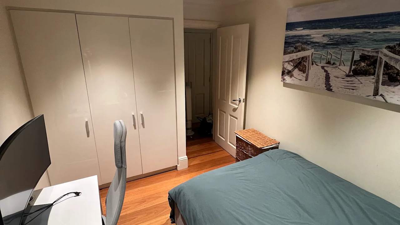 Unfurnished room in a share house