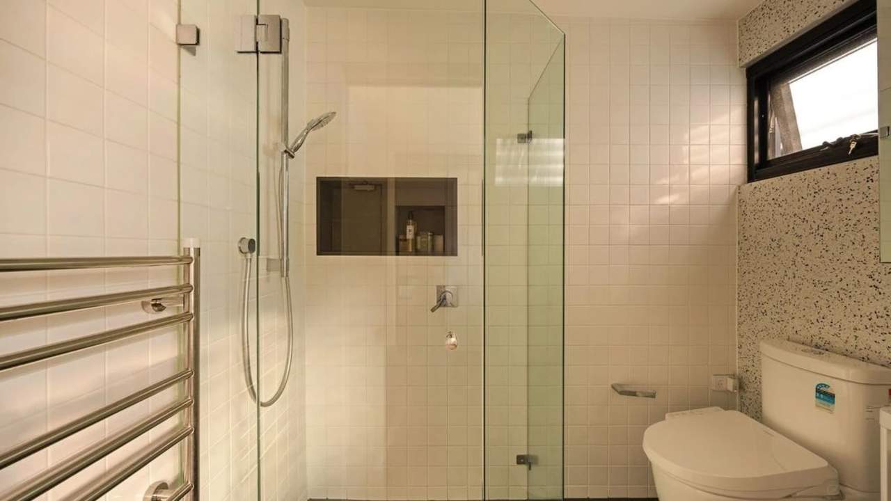 Furnished room with ensuite in a share house