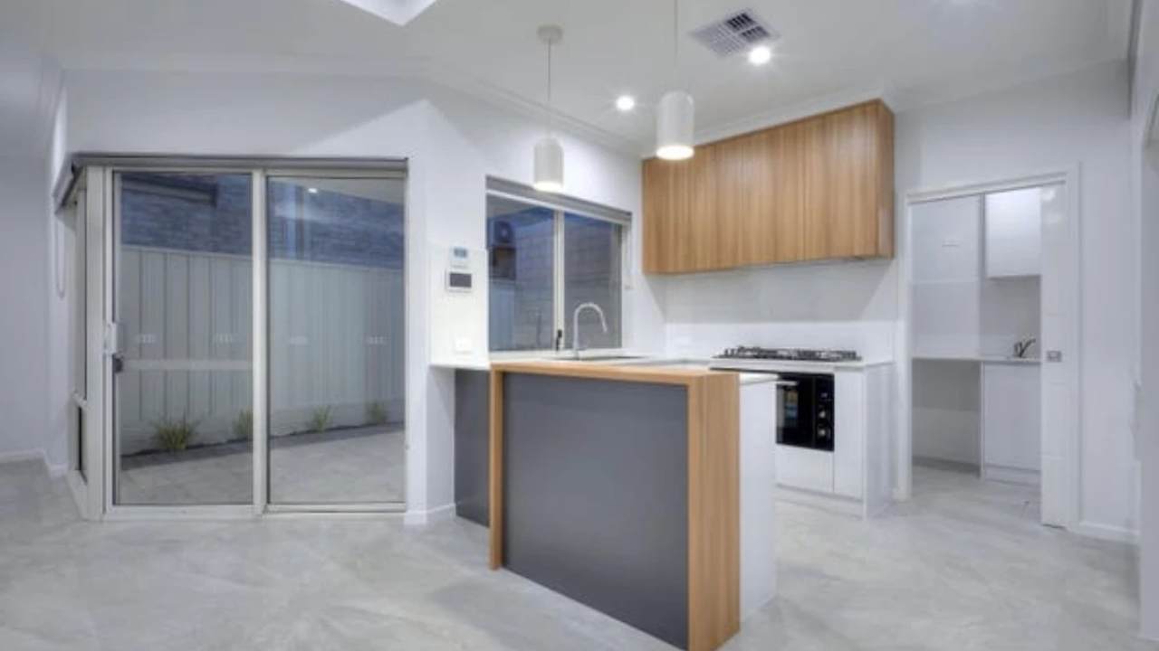 Unfurnished room in a share house