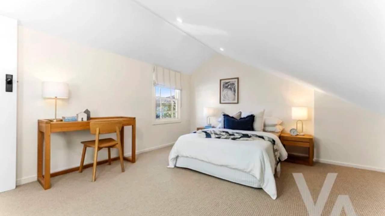 Unfurnished room with own bathroom